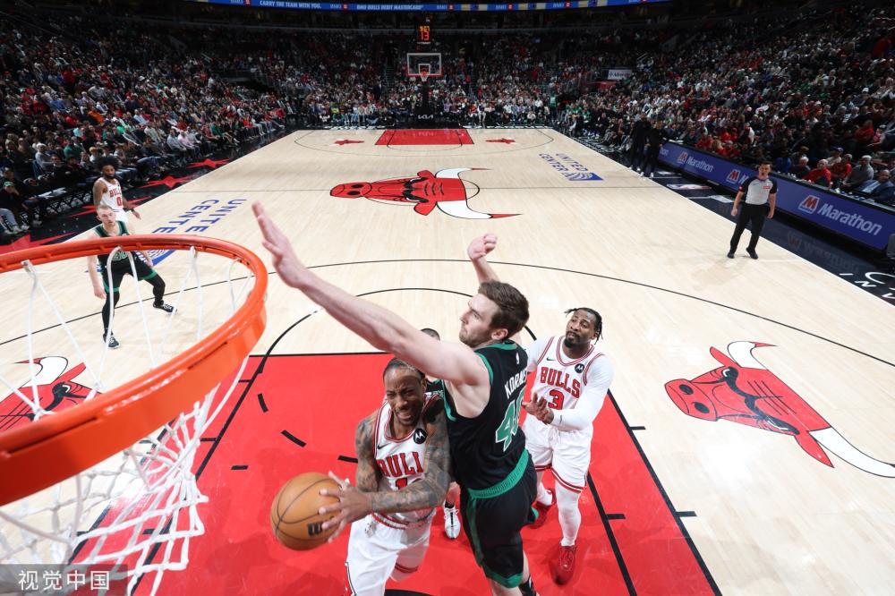 两队攻防战 两队攻防战